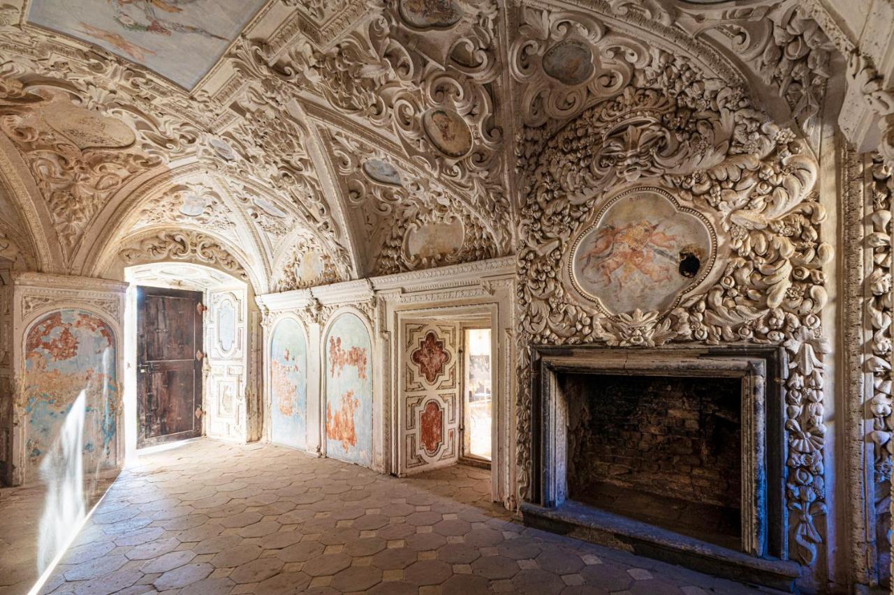 Pałac Gorzanów Exterior foto